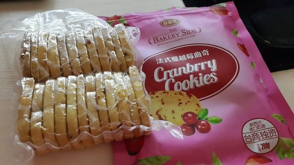 这个饼干很奇葩,楞充压缩饼干高清图片