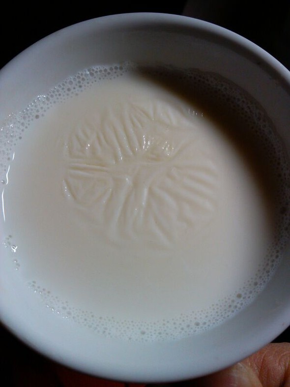 热牛奶