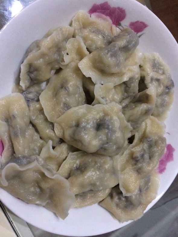 虾仁木耳香菇馅饺子