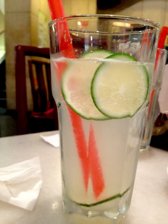 柠檬苏打水