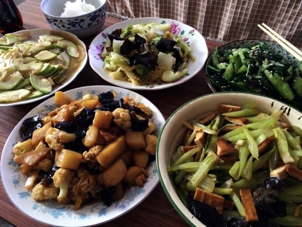 周末餐