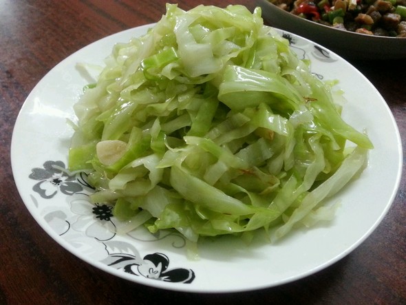 清炒包菜丝