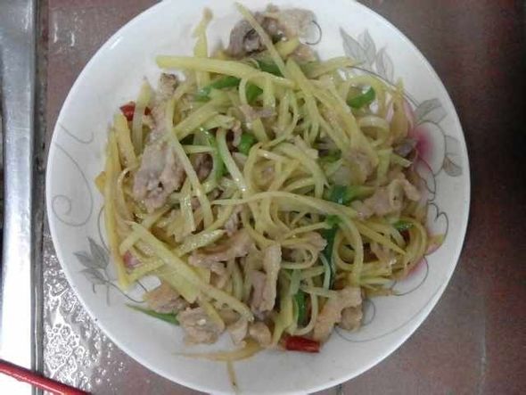 土豆青椒炒肉丝