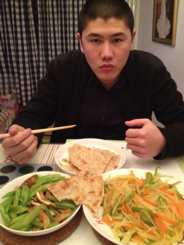 中午没吃饭可怜的家伙