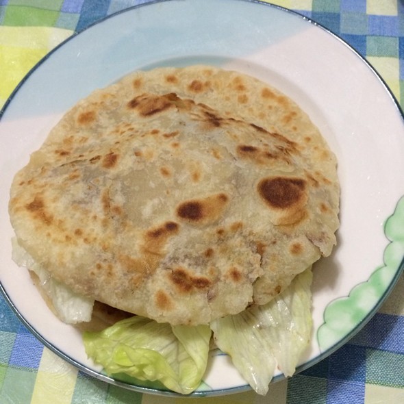 鸡蛋灌饼_连玥菡的美食日记