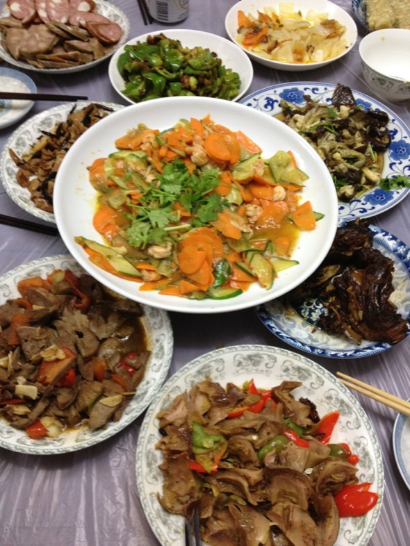 丰盛的晚餐