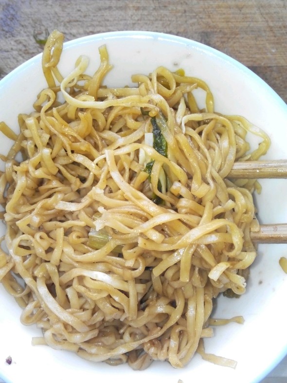 卤面条